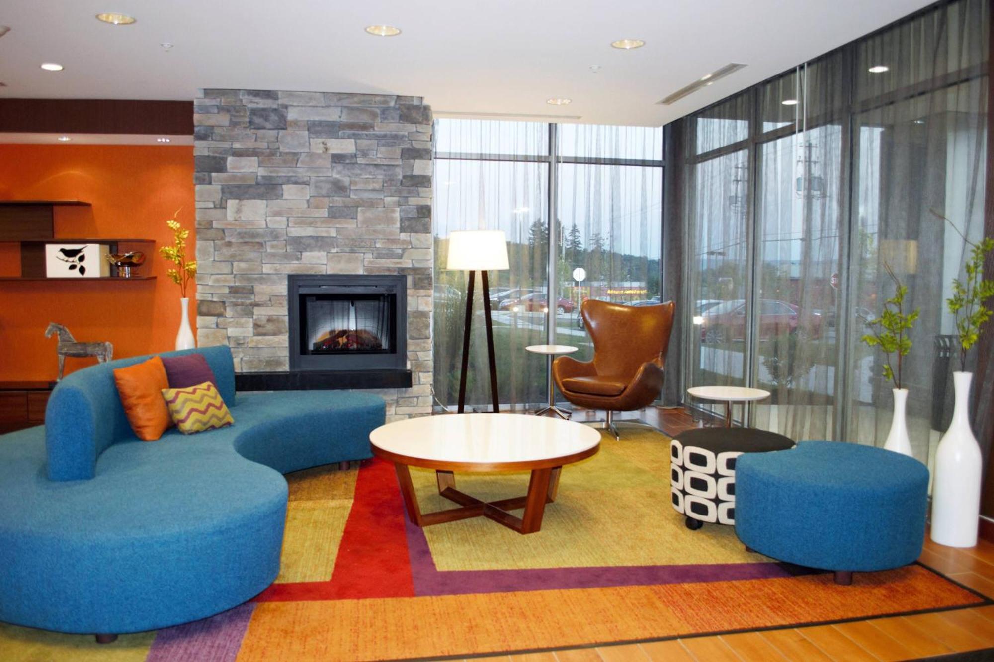 Fairfield Inn & Suites By Marriott Stroudsburg Bartonsville/Poconos מראה חיצוני תמונה