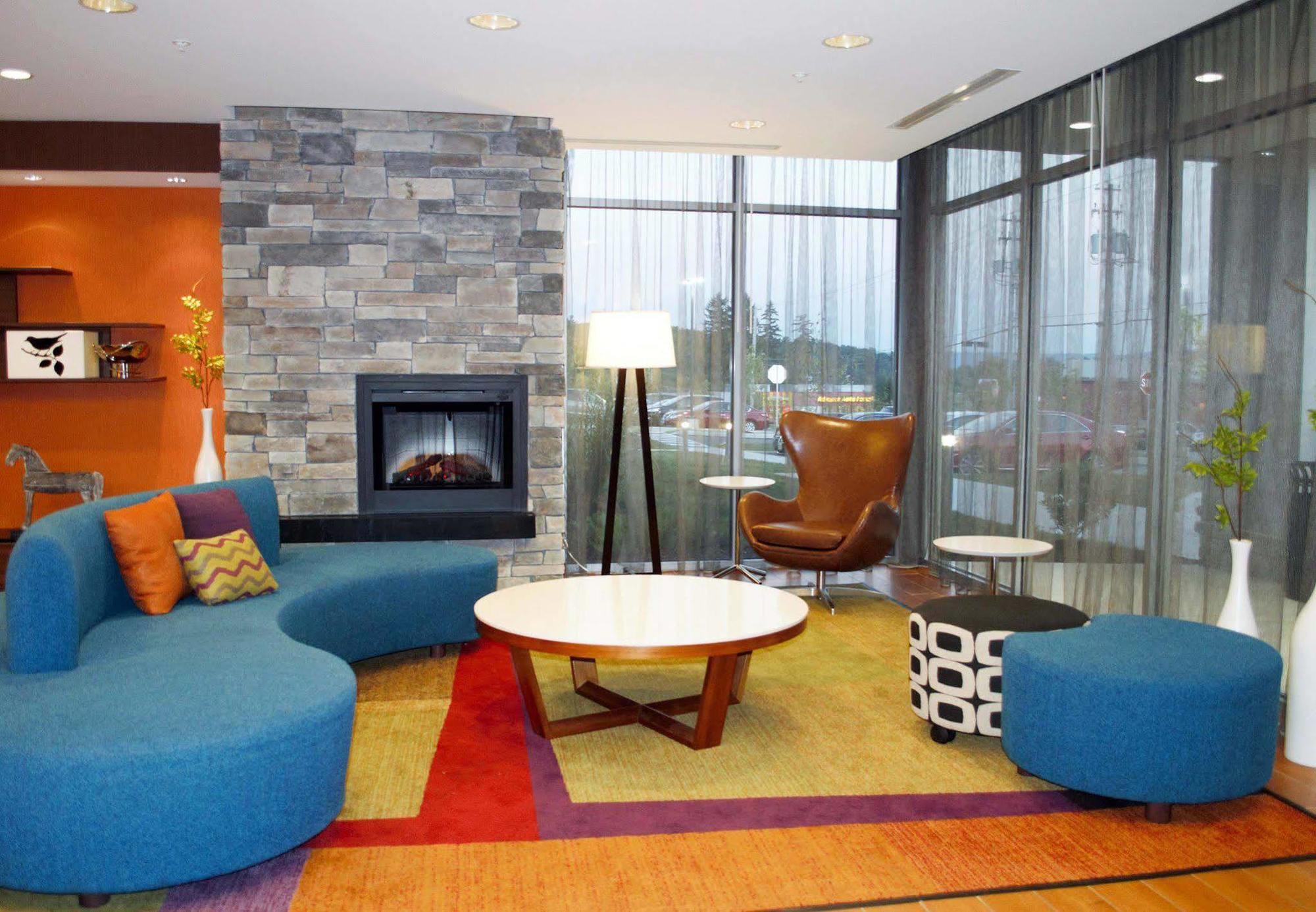 Fairfield Inn & Suites By Marriott Stroudsburg Bartonsville/Poconos מראה חיצוני תמונה