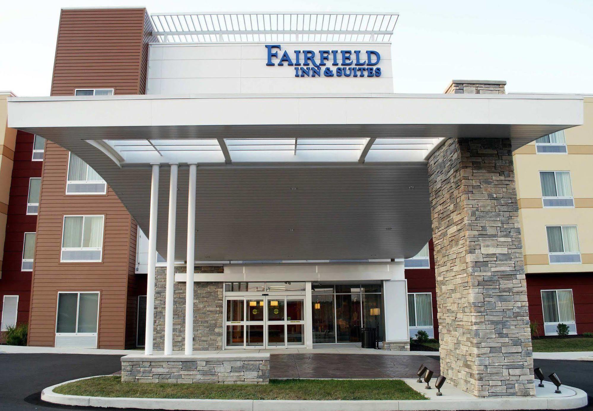 Fairfield Inn & Suites By Marriott Stroudsburg Bartonsville/Poconos מראה חיצוני תמונה